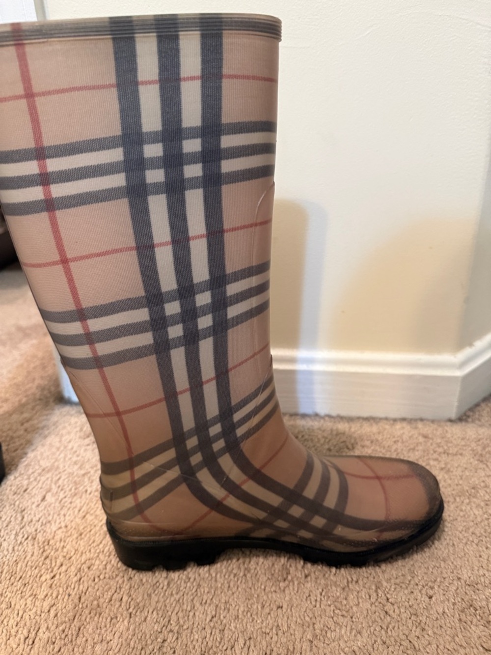 Burberry Beige Plaid Women's Rain Boots - Picture 4 of 9